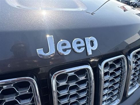 Used 2021 Jeep Grand Cherokee Overland AWD/4WD image 31