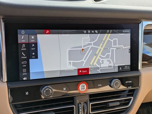 New 2026 Porsche Macan S image 18