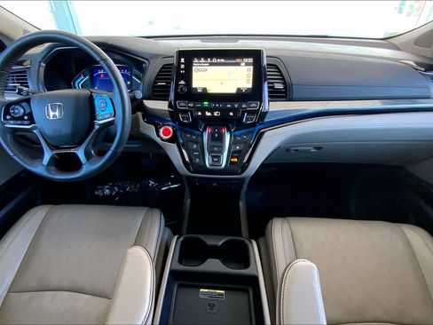 Used 2023 Honda Odyssey Elite image 16
