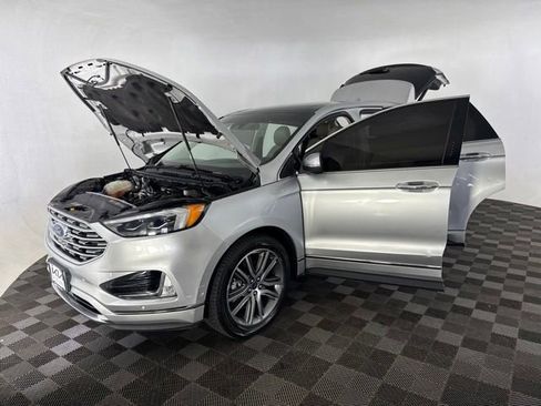 Used 2019 Ford Edge Titanium w/ Equipment Group 301A AWD/4WD image 12