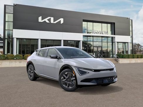 New 2026 Kia EV6 Light AWD/4WD image 9