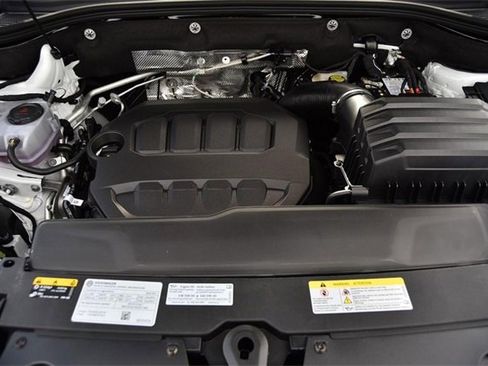 New 2026 Volkswagen Atlas Peak Edition image 28