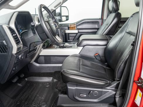Used 2018 Ford F150 Lariat AWD/4WD image 10