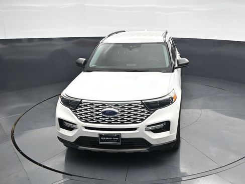 Certified 2021 Ford Explorer XLT w/ Equipment Group 202A RWD image 34