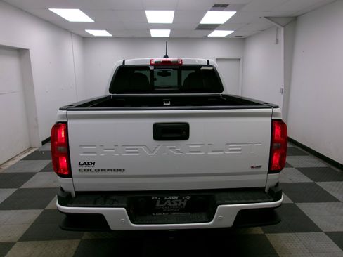 Used 2022 Chevrolet Colorado Z71 AWD/4WD image 11