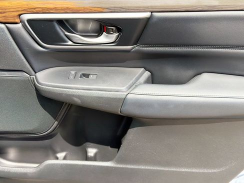 Used 2020 Honda CR-V Touring image 28