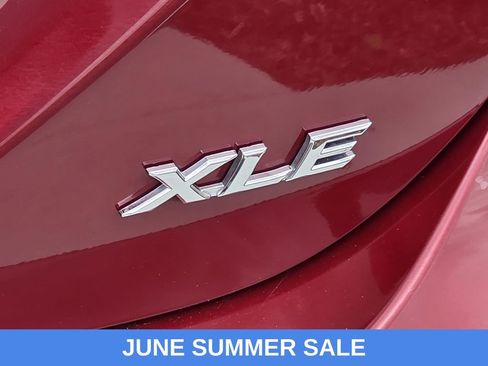 Used 2021 Toyota Camry XLE FWD image 27