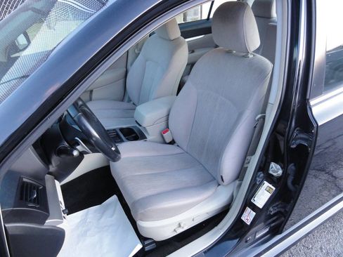 Used 2013 Subaru Legacy 2.5i Premium w/ All-Weather Pkg image 31