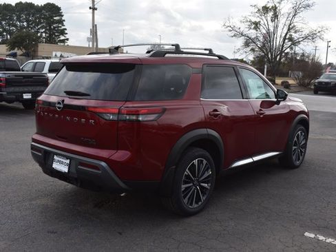 New 2026 Nissan Pathfinder Platinum image 5