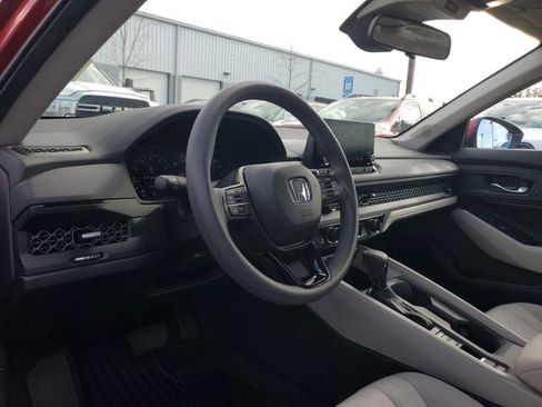 Used 2024 Honda Accord EX image 17