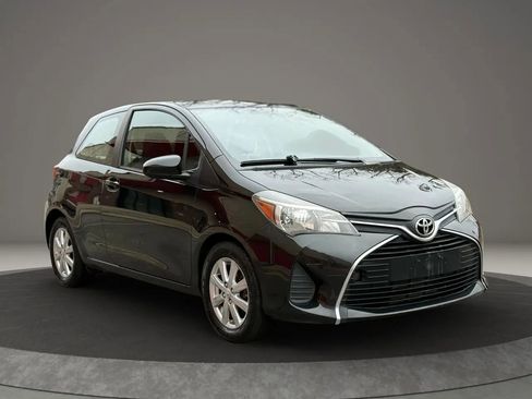 Used 2015 Toyota Yaris LE image 3
