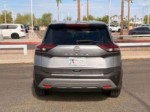 Certified 2023 Nissan Rogue SV FWD image 5