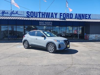 Used 2023 Nissan Kicks SV