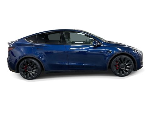 Certified 2023 Tesla Model Y Performance AWD/4WD image 6