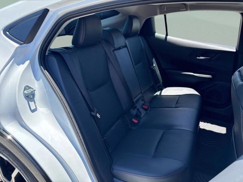 New 2026 Toyota Prius Plug-In Hybrid FWD image 22