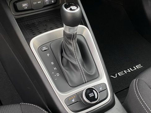 New 2026 Hyundai Venue SEL image 20