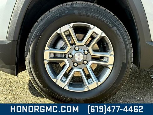Used 2025 GMC Terrain Elevation image 9