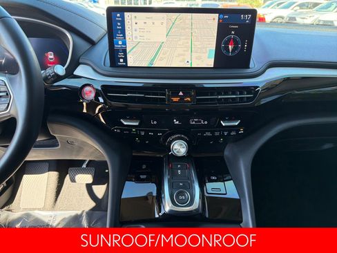 Used 2025 Acura MDX w/ Technology Package image 16