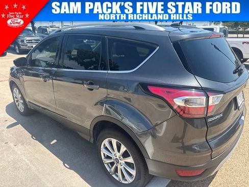 Used 2017 Ford Escape Titanium FWD image 6