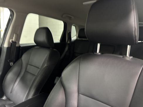 Used 2026 Nissan Rogue SL AWD/4WD image 16
