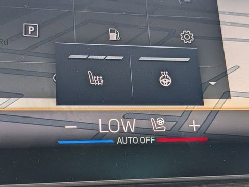 New 2026 BMW 330i Sedan w/ Convenience Package image 24