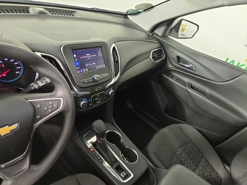 Used 2022 Chevrolet Equinox LT FWD image 25