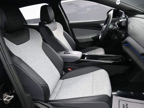 Used 2024 Volkswagen ID.4 2WD image 31