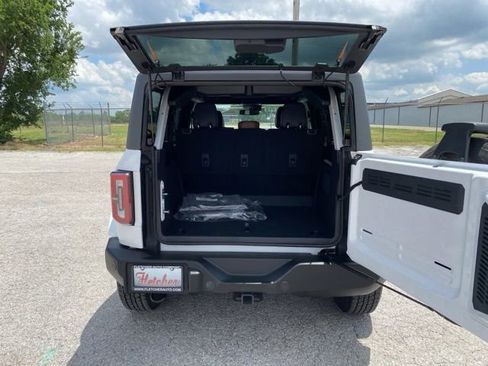 Used 2023 Ford Bronco Outer Banks AWD/4WD image 4