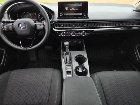 Certified 2024 Honda Civic EX image 9
