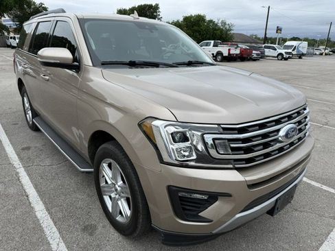 Used 2020 Ford Expedition XLT w/ Equipment Group 202A image 3