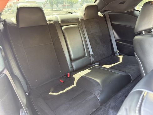 Used 2018 Dodge Challenger R/T Scat Pack RWD image 21