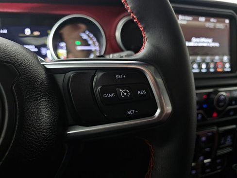 Used 2023 Jeep Wrangler Unlimited Rubicon 4xe image 23