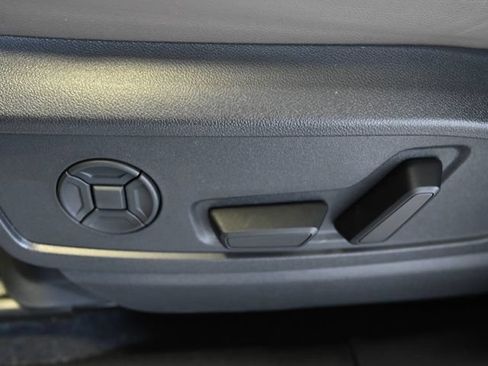 Used 2025 Audi Q5 Premium Plus w/ Premium Plus AWD/4WD image 27