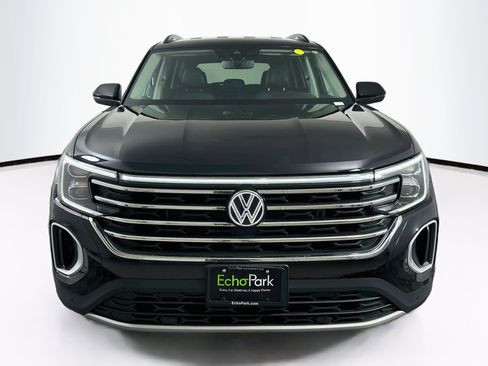 Used 2026 Volkswagen Atlas SE AWD/4WD image 2