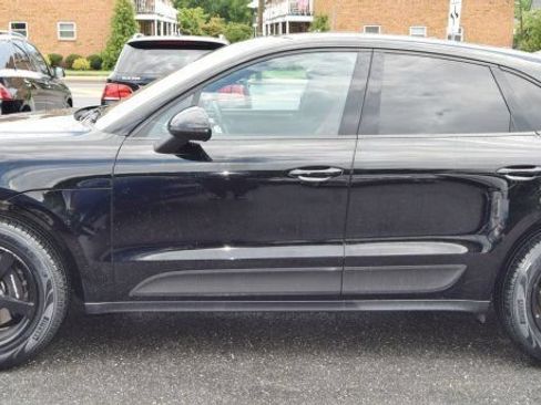 Used 2021 Porsche Macan AWD/4WD image 6