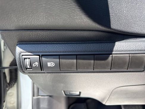 Used 2021 Toyota Corolla SE w/ Carpet Mat Package (TMS) FWD image 20