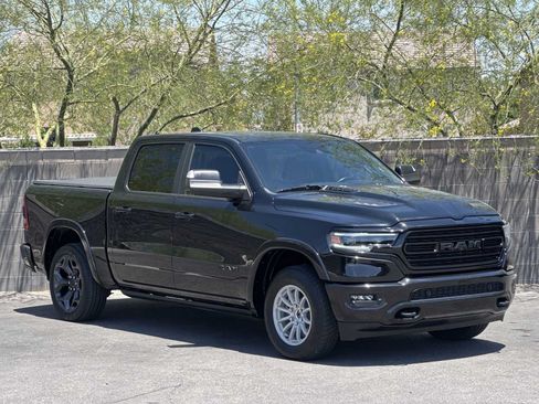 Used 2023 RAM 1500 Limited AWD/4WD image 2