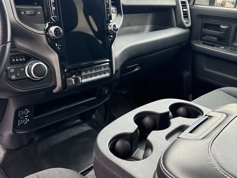 Used 2024 RAM 3500 Tradesman w/ Chrome Appearance Group image 16