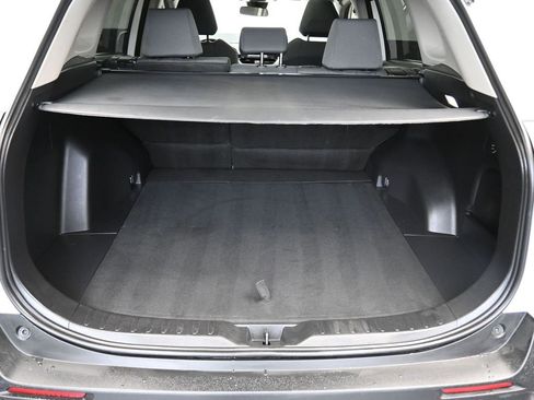 Used 2022 Toyota RAV4 XLE w/ Convenience Package image 45