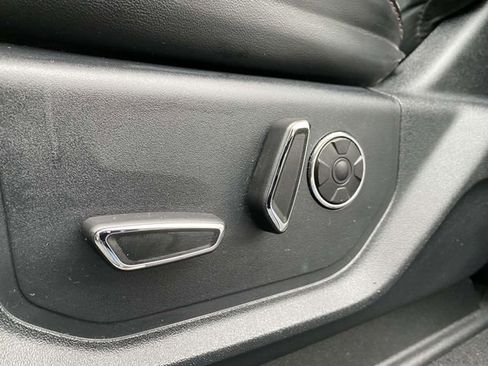 Certified 2021 Ford F250 Platinum w/ FX4 Off-Road Package image 18