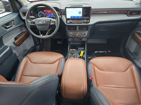 Used 2022 Ford Maverick Lariat w/ Lariat Luxury Package image 9