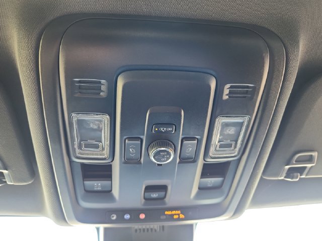 Used 2025 GMC Yukon AT4 w/ LPO, Floor Liner Package AWD/4WD image 50