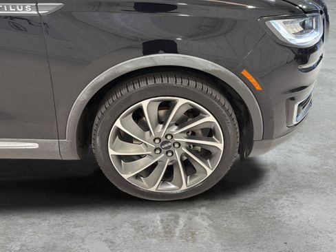 Used 2020 Lincoln Nautilus Reserve w/ Equipment Group 201A FWD image 28