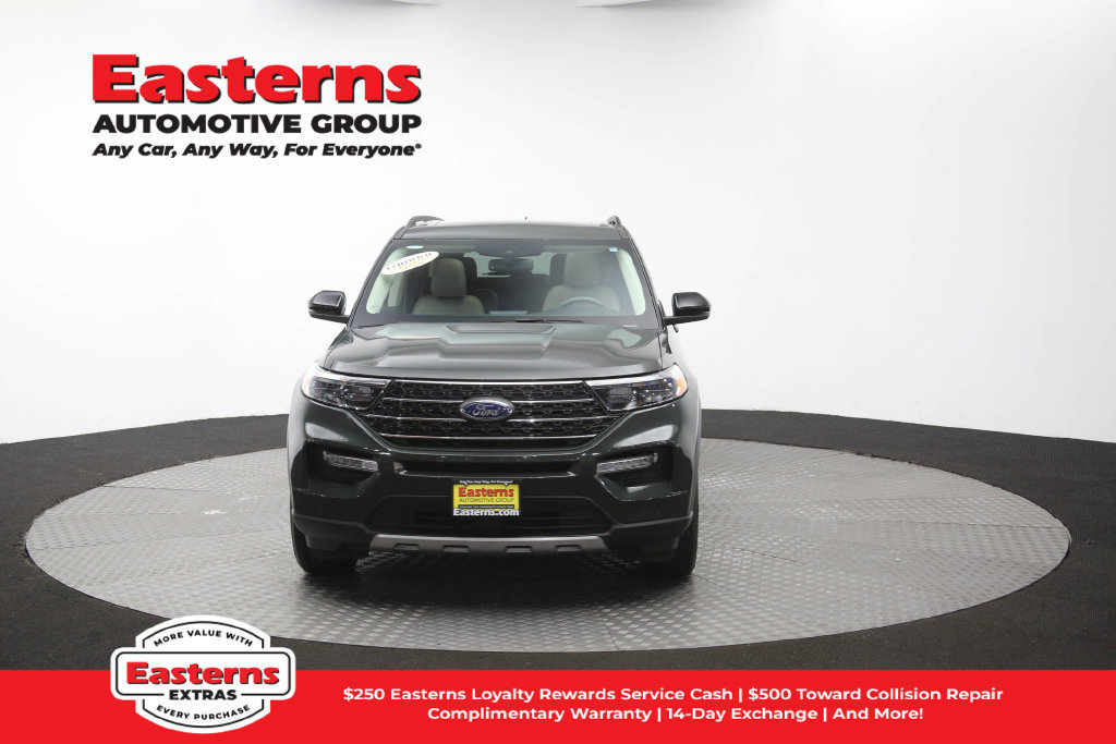 Used 2023 Ford Explorer XLT w/ Equipment Group 202A AWD/4WD image 59