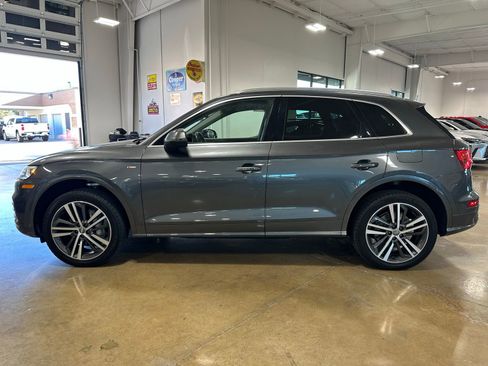 Used 2020 Audi Q5 e Premium Plus w/ Premium Plus Package image 5