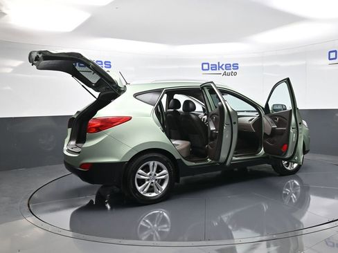 Used 2011 Hyundai Tucson GLS image 51