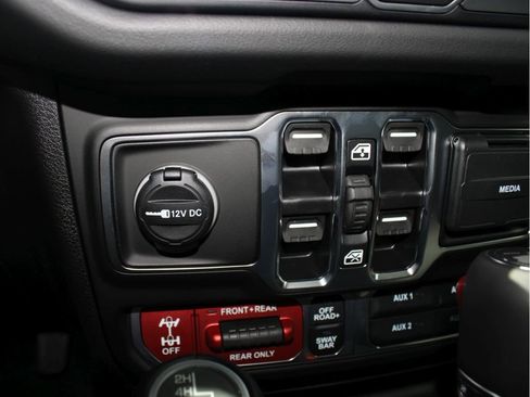 New 2025 Jeep Wrangler Rubicon image 20