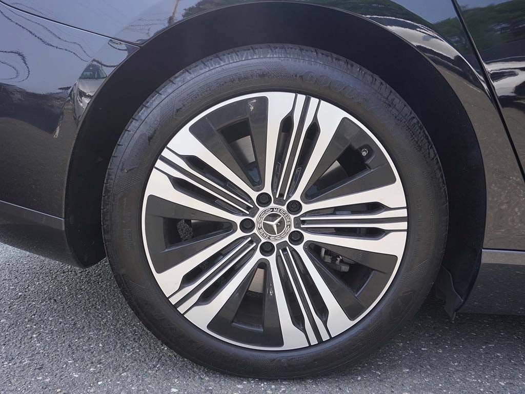 Used 2024 Mercedes-Benz EQS 450+ 4MATIC Sedan image 26