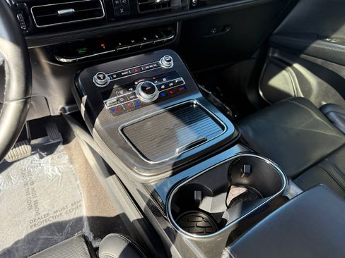 Used 2021 Lincoln Nautilus Reserve w/ Equipment Group 201A image 20