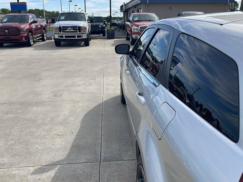 Used 2006 Dodge Magnum SRT8 RWD image 14